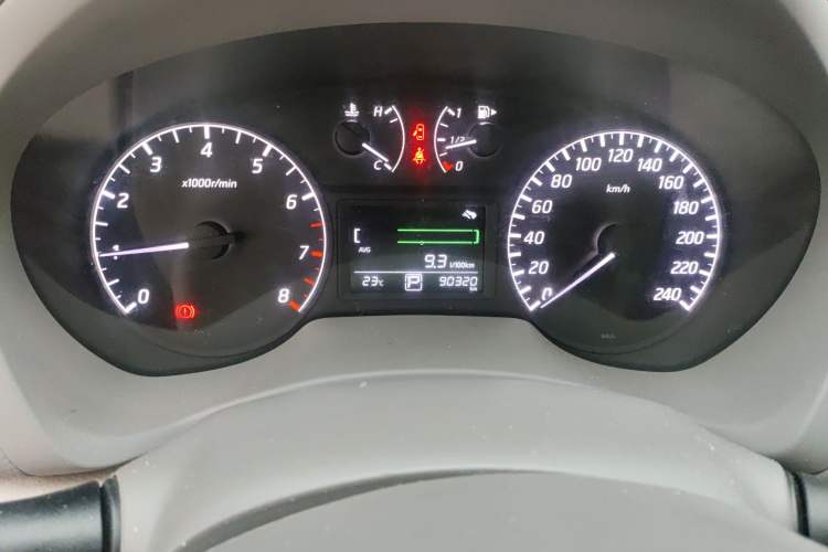 Used Nissan Sylphy 2014 1.6XV CVT Deluxe Edition Odometer Close Up