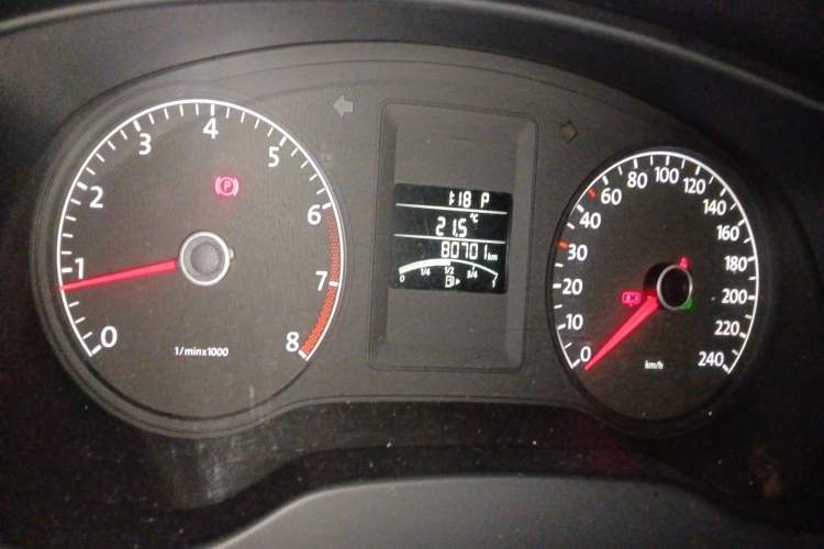 Used Volkswagen Sagitar 2012 1.6L Automatic Fashion Edition
