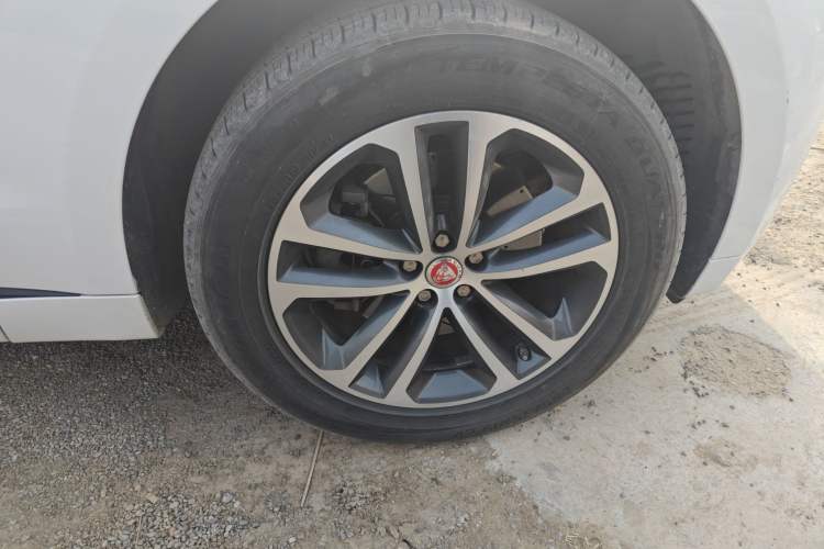 Used Jaguar F-PACE 2016 3.0 SC Four-Wheel Drive R-Sport Sport Edition