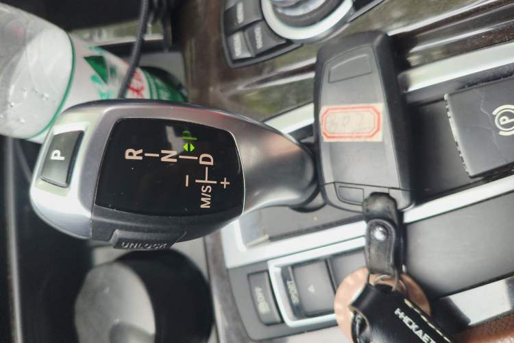 Used BMW 5 Series 2017 525Li Leading Model
