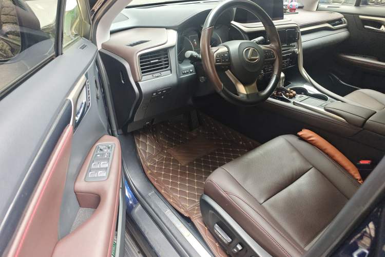 Used Lexus RX 2020 Facelifted 300 4x4 Elegant Edition Driver Seat