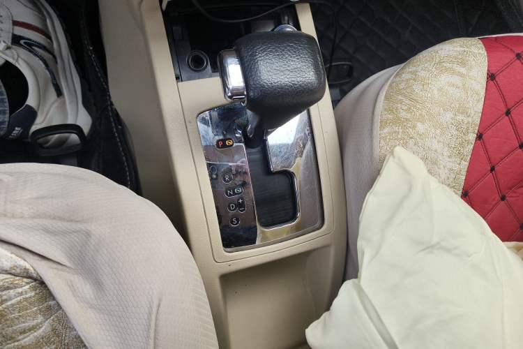 Used Volkswagen Polo 2009 Jingqing 1.4L Automatic Shushang Edition Gear Lever