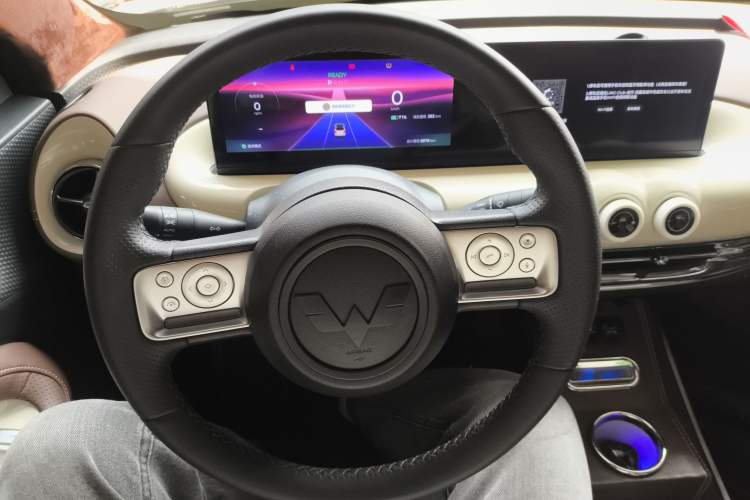 Used Wuling Bingo 2023 410 km Lingxi Deluxe Edition Steering Wheel
