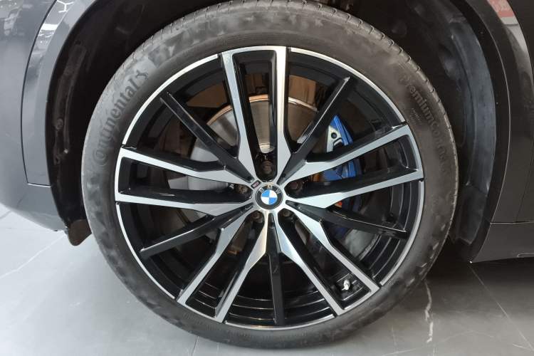 Used BMW X5 2022 xDrive 40Li Luxury Edition M Sport Package