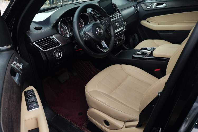 Used Mercedes-Benz GLS-Class 2016 GLS 450 Middle East version
