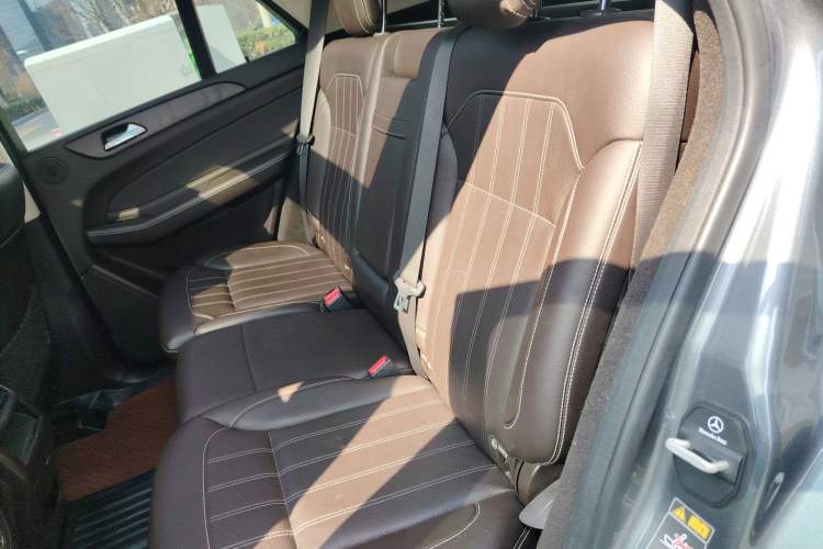 Used Mercedes-Benz GLE 2017 GLE 320 4MATIC Dynamic Model Left Rear Seat