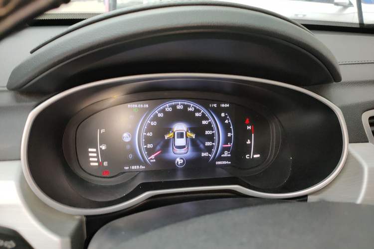 Used Geely Auto Emgrand X7 Sport 2018 1.8TD Automatic Two-Wheel Drive Smart Connect 4G Internet Edition
