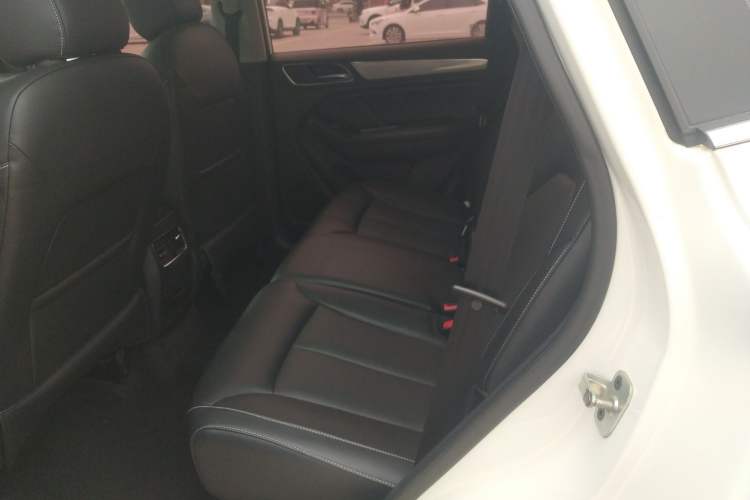 Used Roewe RX5 2016 20T Two-Wheel Drive Automatic Internet Smart Edition