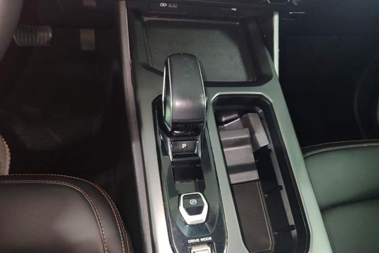 Used Geely Auto Haoyue L 2023 2.0T DCT Prestige Edition
