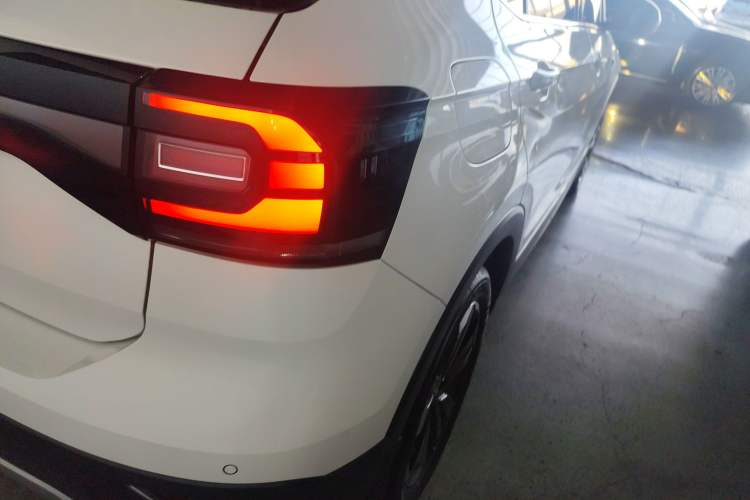 Used Volkswagen Tacqua 2021 1.5L Automatic Yue Zhi Lian Edition Right Rear Taillight