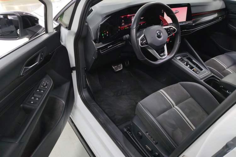 Used Volkswagen Golf 2023 Facelift 280TSI DSG R-Line Lite