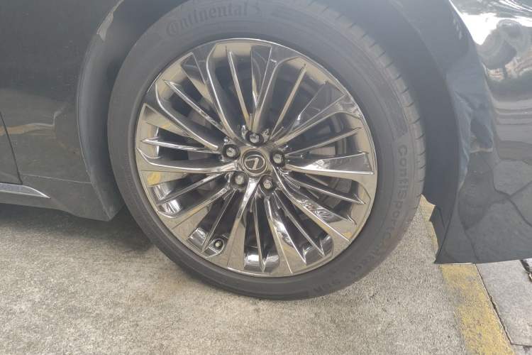 Used Lexus LS 2018 500h Executive Edition China VI