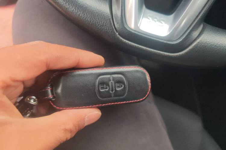 Used Mazda 3 Axela 2017 Hatchback 1.5L Automatic Luxury Model Emission Standard China V Vehicle Key