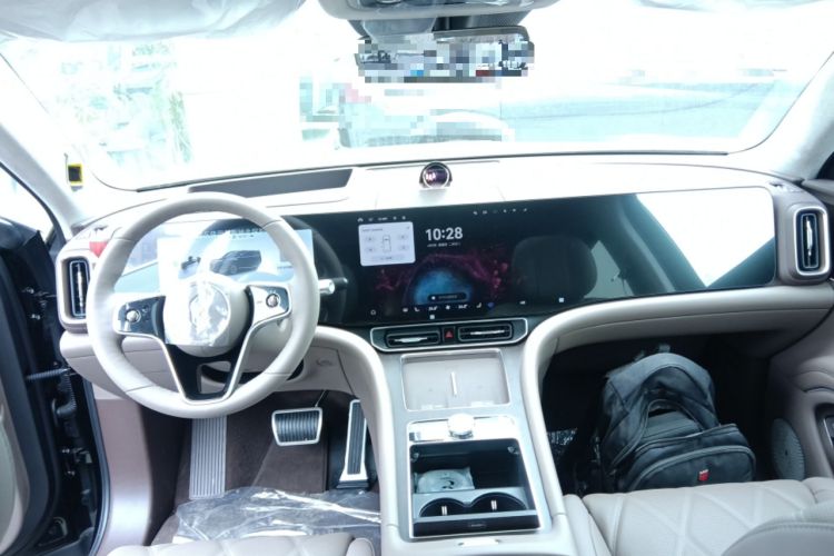 Used Hima AITO M9 2025 Extended-Range Ultra Version 52 kWh 6-Seater Center Console