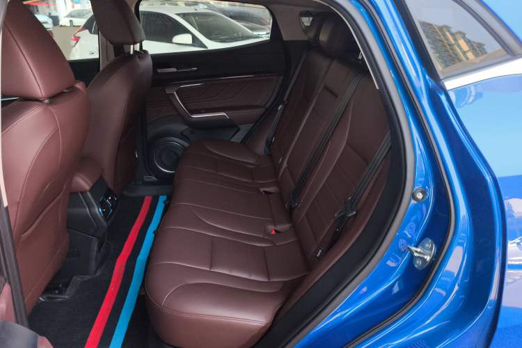 Used Wey VV5 2019 1.5T Two-Wheel Drive Color Pioneer