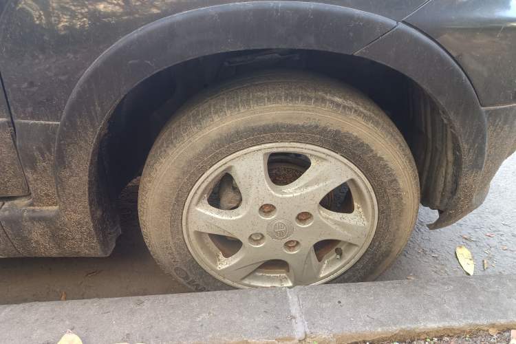 Used FAW Senya S80 2011 1.5L Manual 5-Seater Urban Elite Edition Right Front Wheel Hub