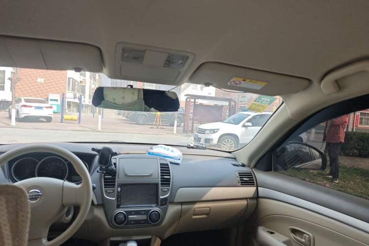 Used Nissan Sylphy 2012 Classic 1.6XE Automatic Comfort Edition Headliner