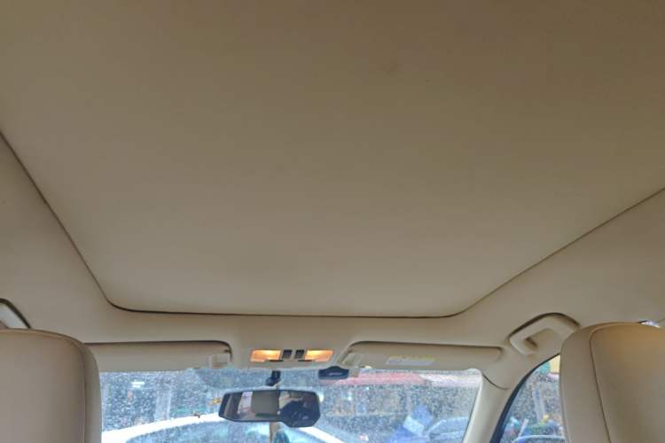 Used Toyota Highlander 2015 2.0T Four-Wheel Drive Luxury Edition 7-Seater Headliner