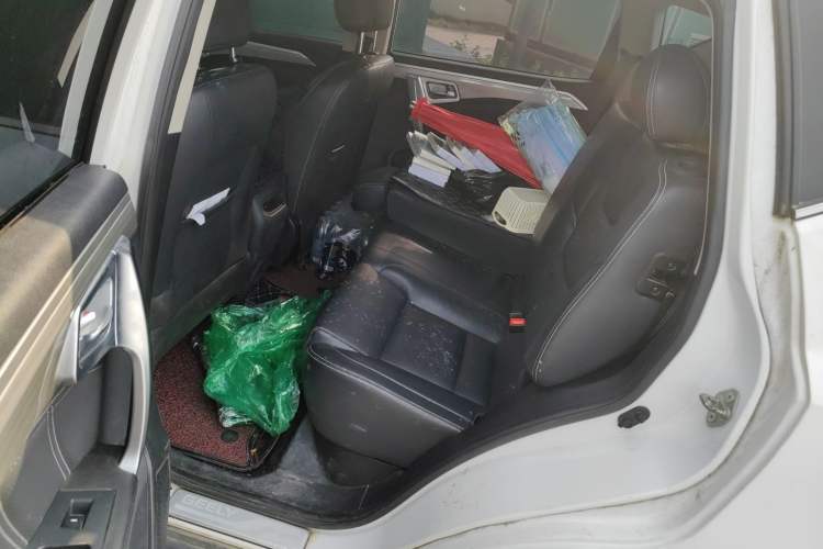 Used Geely Auto Vision X6 2016 1.8L Manual Luxury Model
