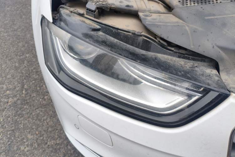 Used Audi A4L 2013 35 TFSI Automatic Comfort Model Right Front Headlight