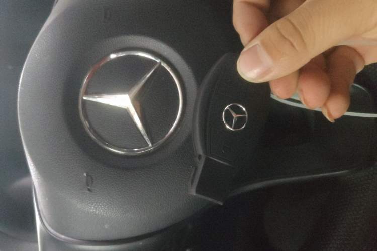 Used Mercedes-Benz Vito 2021 2.0T Elite Version 7 Seats Interior 1