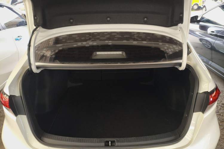 Used Toyota Levin 2019 185T CVT Luxury Edition China VI Standard