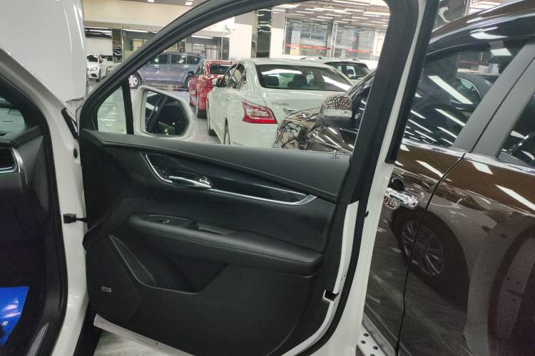 Used Cadillac XT5 2020 28T Luxury Version