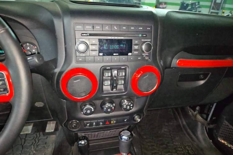 Used Jeep Wrangler 2015 3.0L Sahara Four-Door Comfort Edition