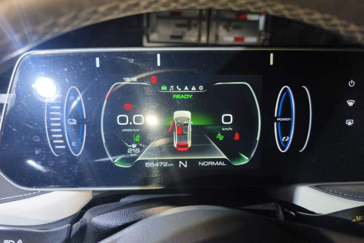 Used ORA Black Cat 2022 351 km Range Luxury Version Lithium-Ion Battery
