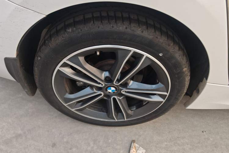 Used BMW 1 Series 2021 120i M Sport Edition Exterior 4