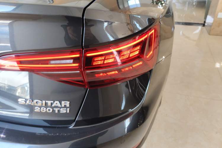 Used Volkswagen Sagitar 2021 280TSI DSG Excellence Edition Exterior 6