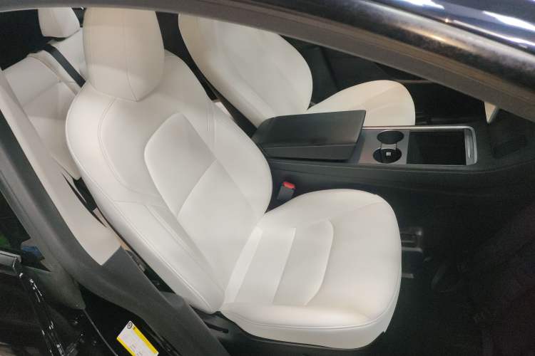 Used Tesla Model Y 2022 Rear-Wheel-Drive Version