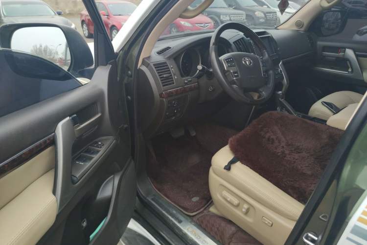 Used Toyota Land Cruiser  Driver Seat