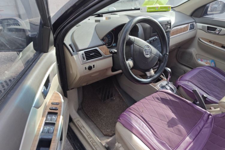 Used Buick Excelle 2015 1.5L Automatic Classic Model
