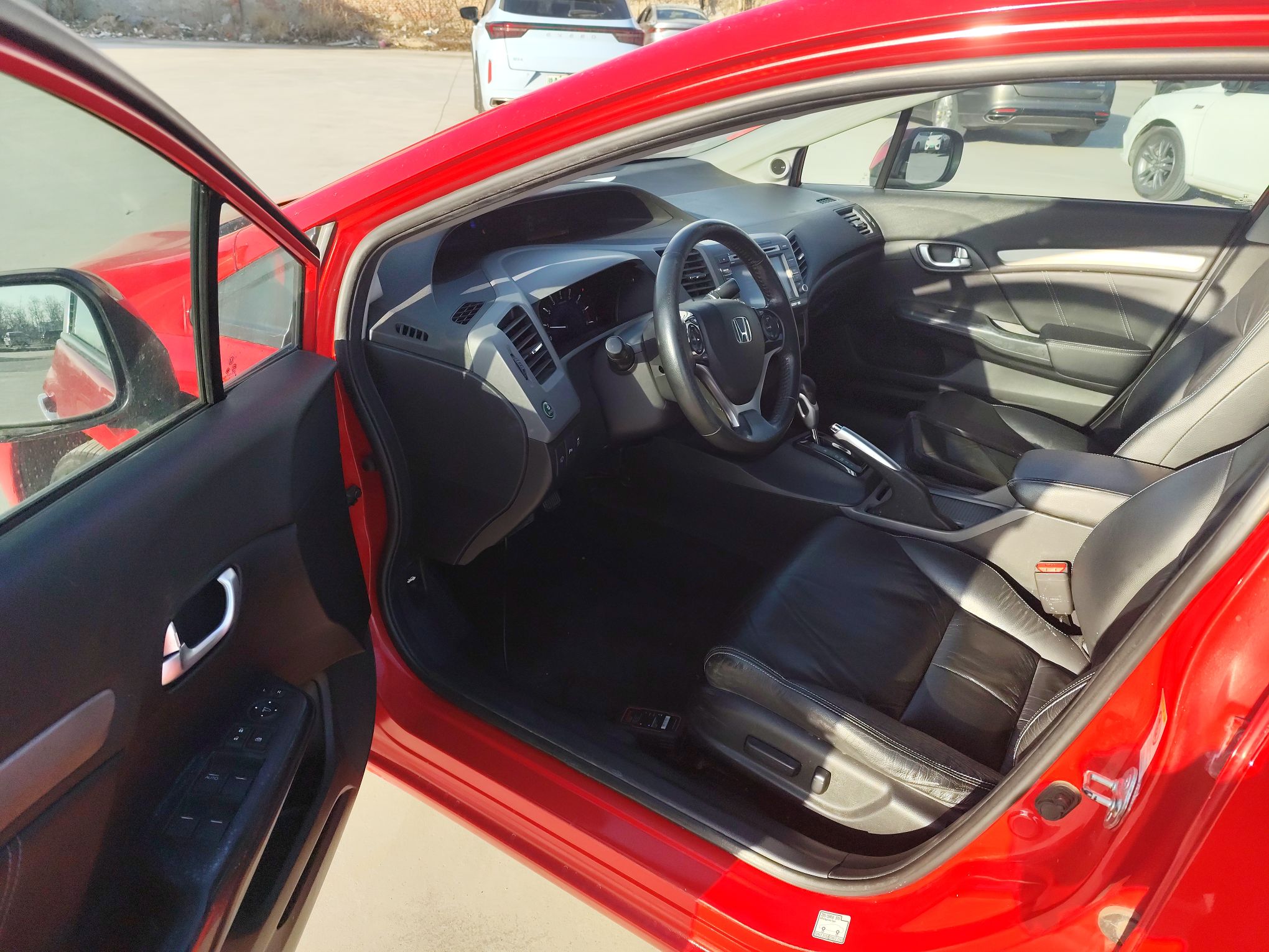 Переднее сиденье в автомобиле