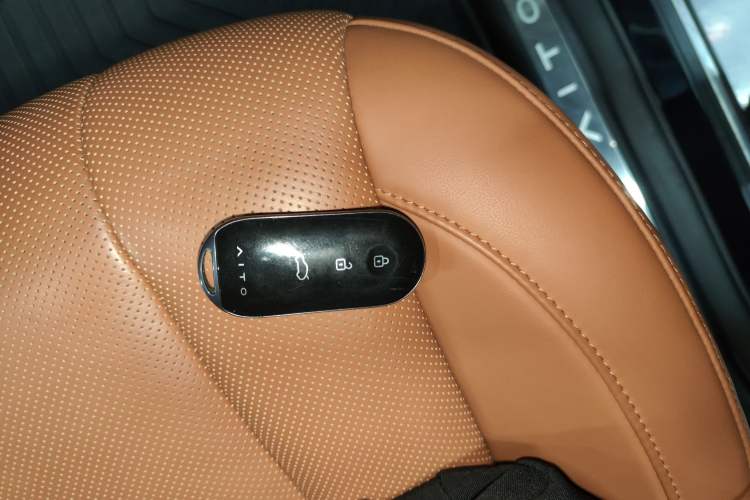 Used Hima AITO M7 2024 1.5T Intelligent Driving 4WD Pro Edition 6 Seats
