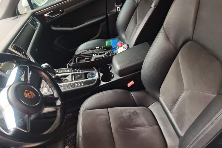 Used Porsche Macan 2016 Macan 2.0T Left Front Seat