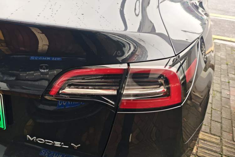 Used Tesla Model Y 2024 Rear-Wheel-Drive Version
