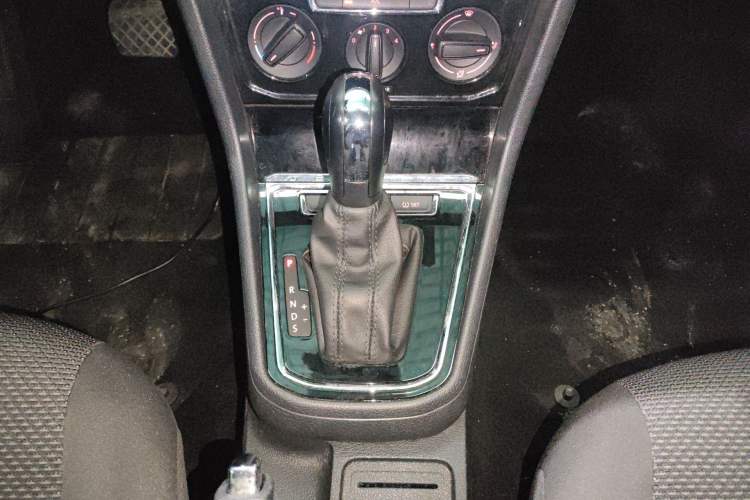 Used Volkswagen Bora 2019 Facelift Bora·Legend 1.5L Automatic Fashion Edition China VI Standard Gear Lever