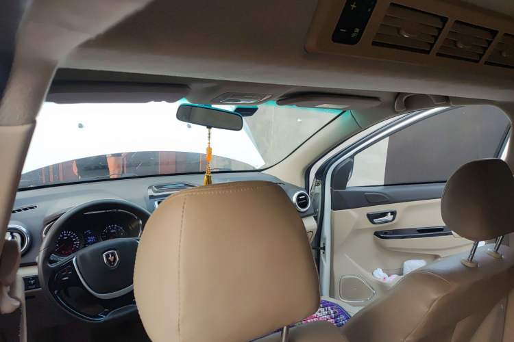 Used Jinbei 750 2016 1.5L Flagship Edition