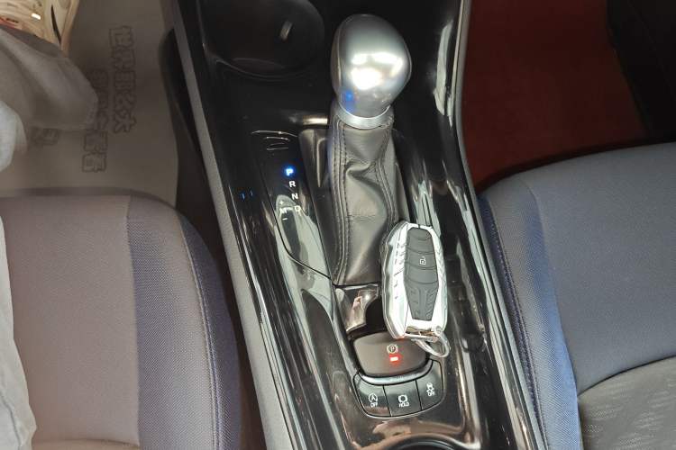Used Toyota C-HR 2020 2.0L Leading Edition Gear Lever
