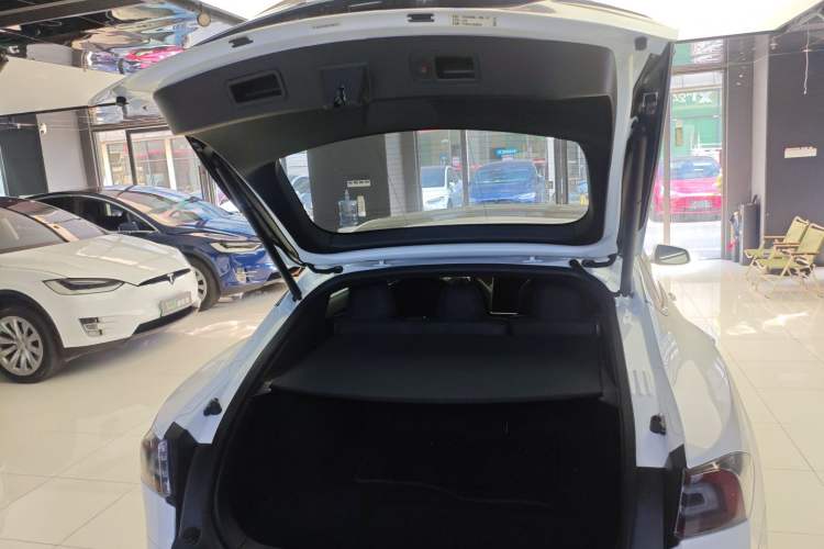 Used Tesla Model S 2019 Standard Range Version
