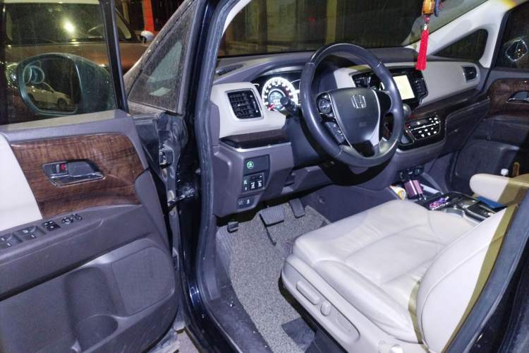 Used Honda Odyssey 2015 2.4L Luxury Edition