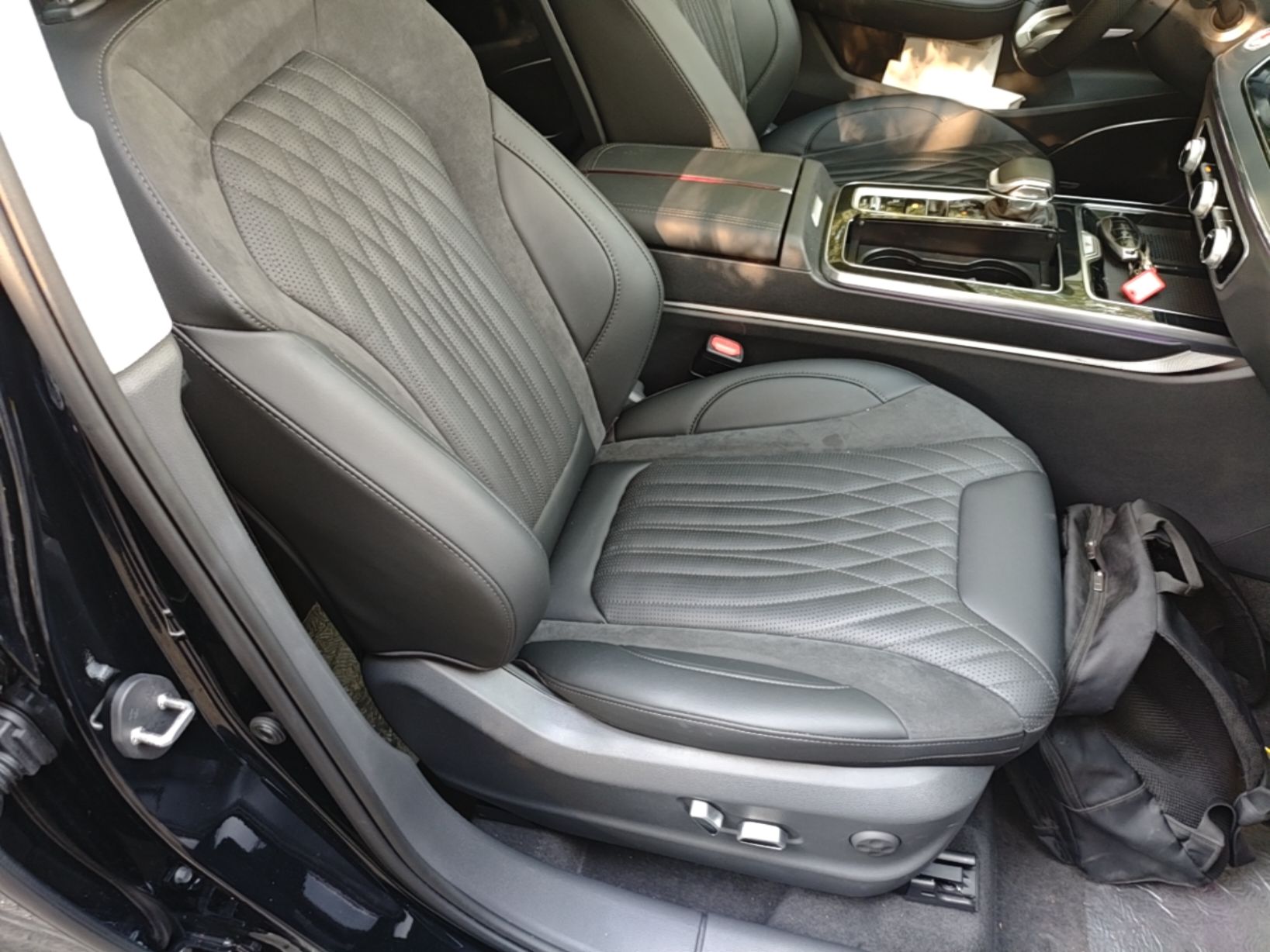 Hongqi HS5 2023 2.0T Qixiang Pro Edition — снимка 19