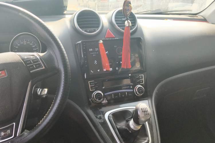 Used Haval H6 2013 Upgraded Model 1.5T Manual Two-Wheel Drive Elite Version Audio And AC Panel