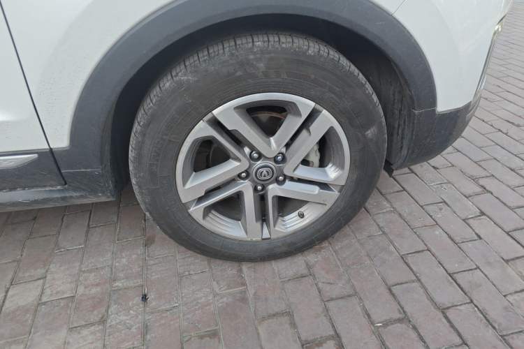 Used CHANGAN CS55 2017 1.5T Automatic Colorful Edition Right Front Wheel Hub
