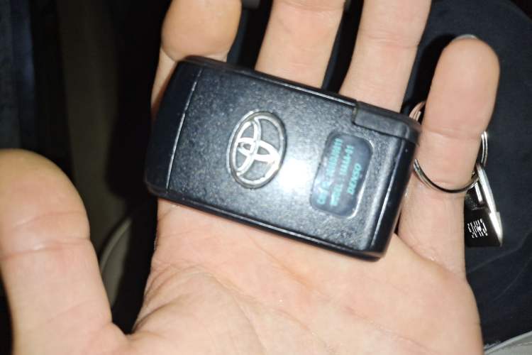 Used Toyota Crown 2007 3.0L Royal Saloon Navigation Vehicle Key