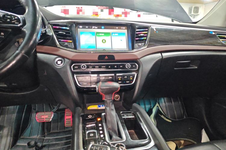 Used GAC Trumpchi GS8 2017 320T Two-Wheel Drive Luxury Smart Connectivity Version (7 Seats)
