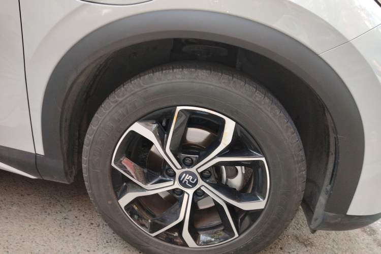 Used BYD Yuan PLUS 2022 430 km Luxury Version Right Front Wheel Hub