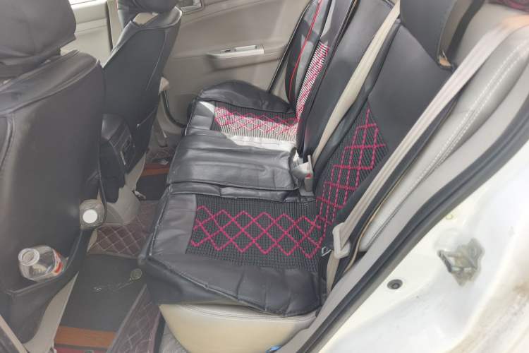 Used CHANGAN Alsvin V3 2015 1.4L Manual Warm-Hearted Model China V Standard
